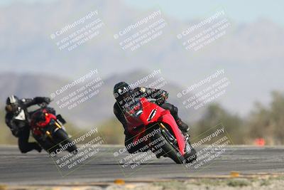 media/Oct-26-2025-Race Pace (Sun) [[c1447ca738]]/Non Verified (1st 20 Minutes of every Hour)/4-Turn 14 (1110am)/